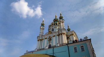 Шлях до Української церкви. Московські священики лякають вірян турецьким султаном