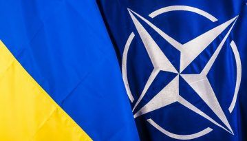 НАТО вимагає від РФ повернути контроль над Кримом Україні