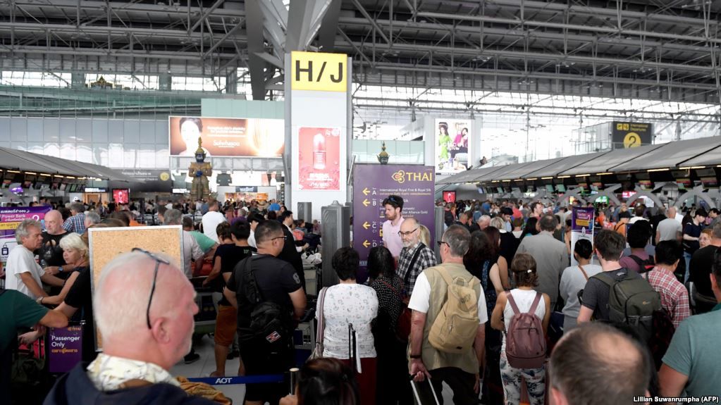 Із Делі почали вибиратися українці, чий рейс було скасовано через напруження відносин Індії та Пакистану