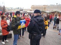 «Крим вам замість пенсій»: у Москві влаштували одиночні пікети проти анексії півострова