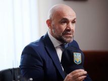 Із Мангера зняли електронний браслет і повернули закордонний паспорт – адвокат