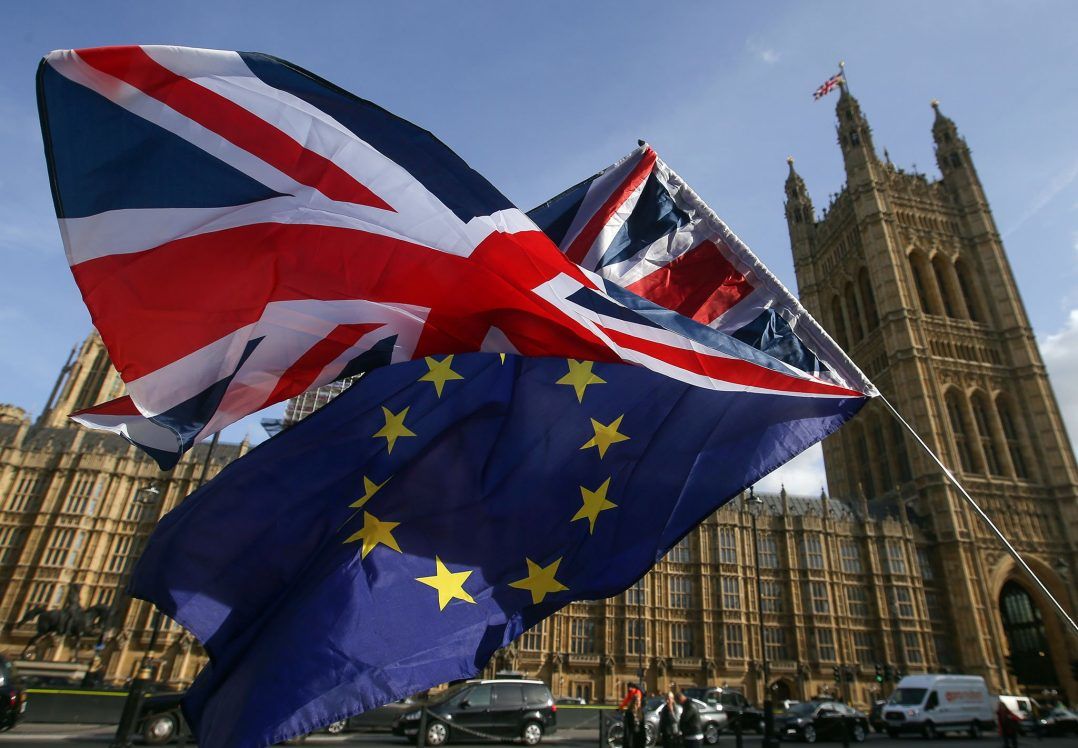 День Brexit настав, але Британія поки що не покидає ЄС