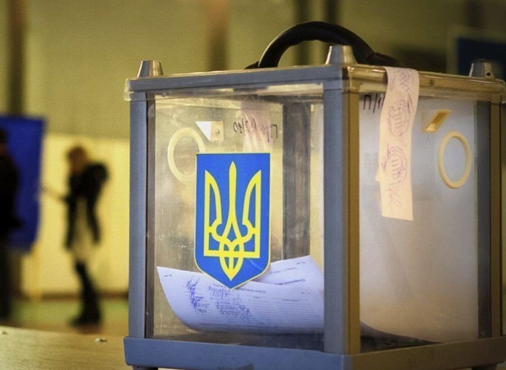 Порошенко, Зеленський та Тимошенко вже проголосували, дружину Гриценка не внесли до списків