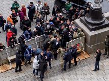 "Я людей не б’ю, я людей люблю": як Ляшко штурмував Кабмін