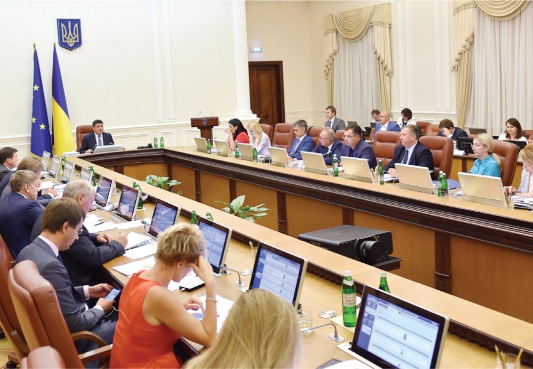 Уряд заборонив нерегулярне авіасполучення з РФ через витівку Бойка й Медведчука