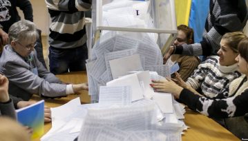 ТВК на Донеччині заявила про фальсифікацію на користь одного з кандидатів у 9 разів