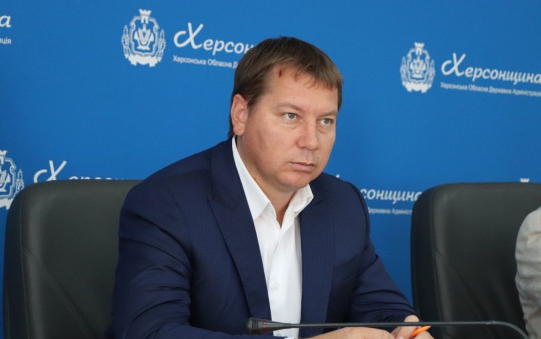 Губернатор Херсонщини пояснив свою відставку другим туром виборів