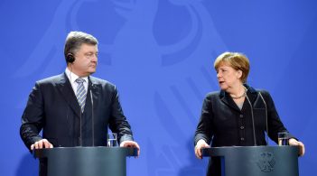 Poroshenko and Merkel offered the date of the beginning of the "Easter armistice"