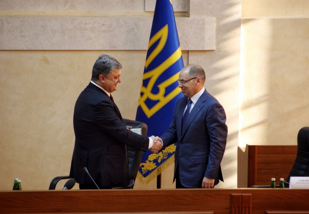 Демарш на південному фланзі: Степанов ігнорує указ Порошенка про відсторонення