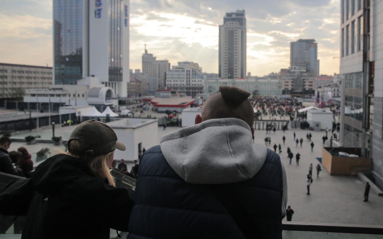 На «Олімпійському» почалися дебати Порошенка та Зеленського: ведемо текстову трансляцію