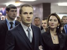 Суд зняв арешт з рахунків у банку Януковича-молодшого