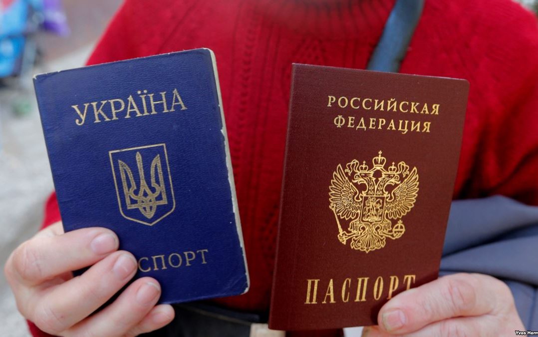 Putin signed a decree on the issuance of Russian passports to the inhabitants of the occupied Donbas