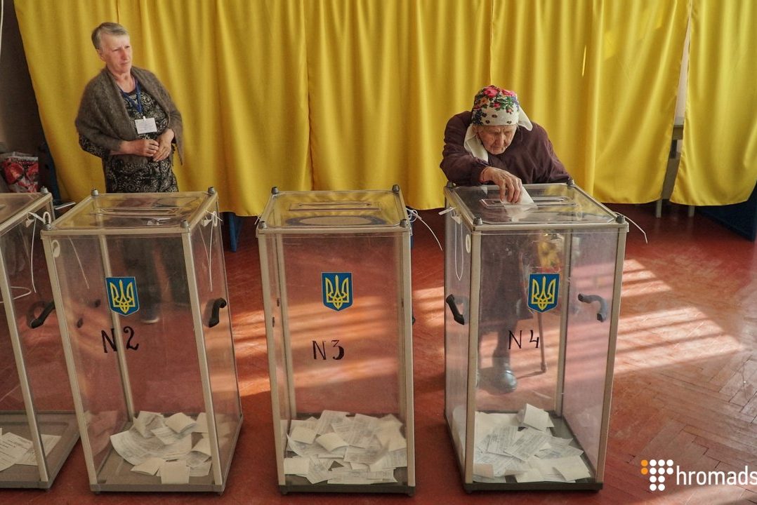 Явка по країні - 17,2% на 11 годину