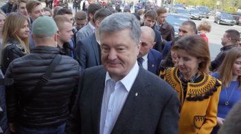 Петро Порошенко проголосував на виборах та звернувся до українців