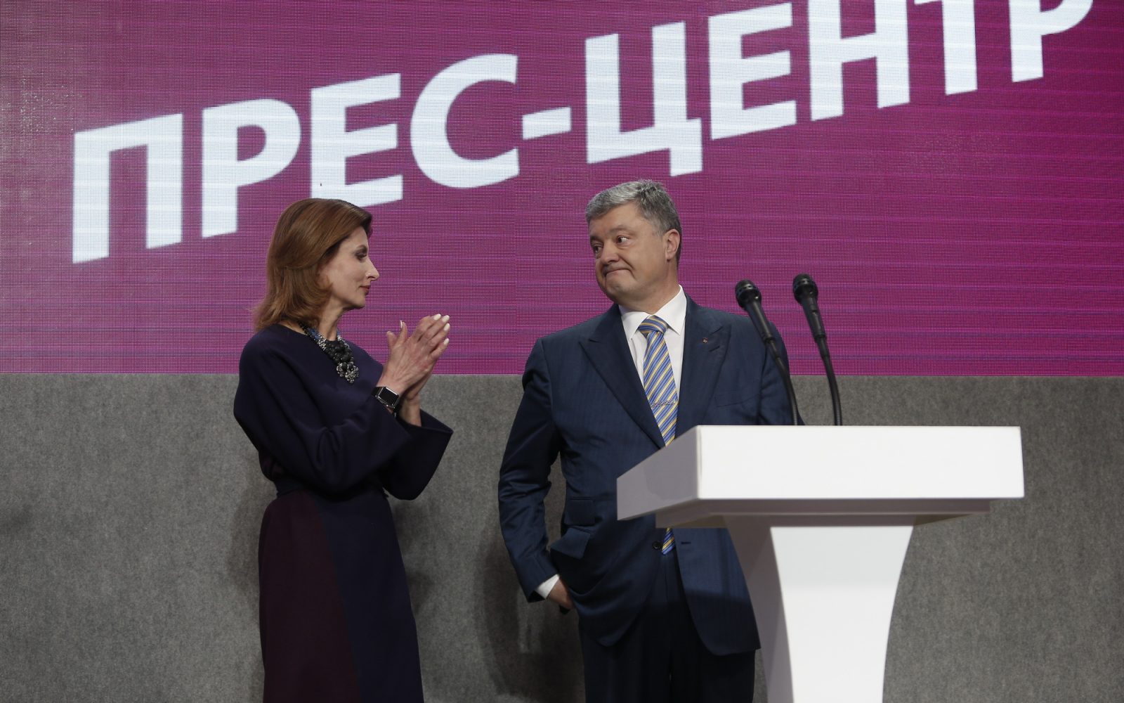 Порошенко про результати екзит-полу: «Ніколи не здавайся»