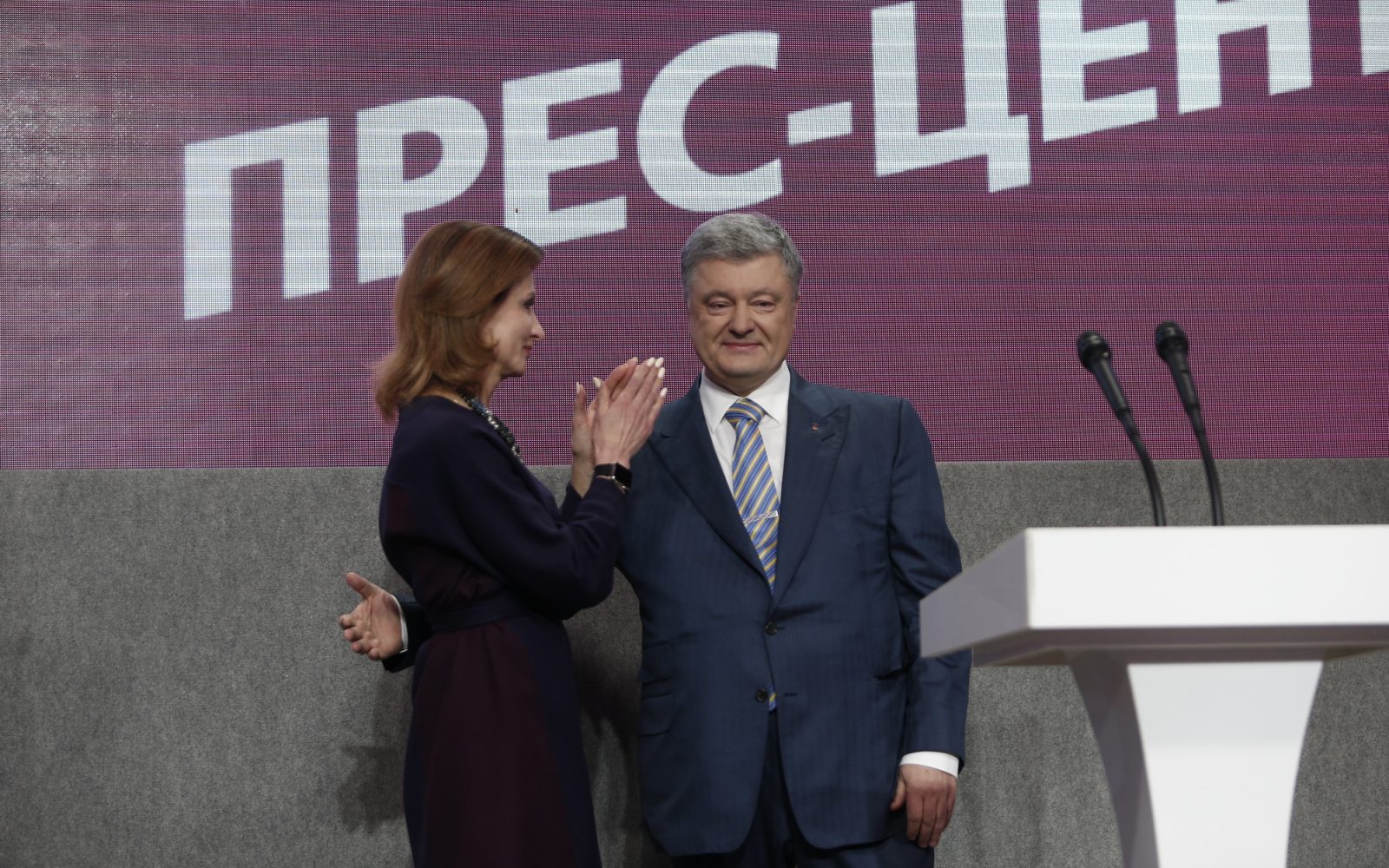 Порошенко про результати екзит-полу: «Ніколи не здавайся»