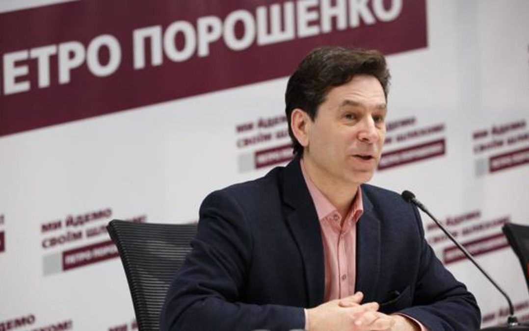 Штаб Порошенка: соціологія не викликає захоплення