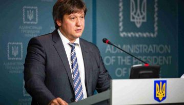 The secretary of the National Security and Defense Council declares that servers from the secret data have disappeared from the situational room in the AP