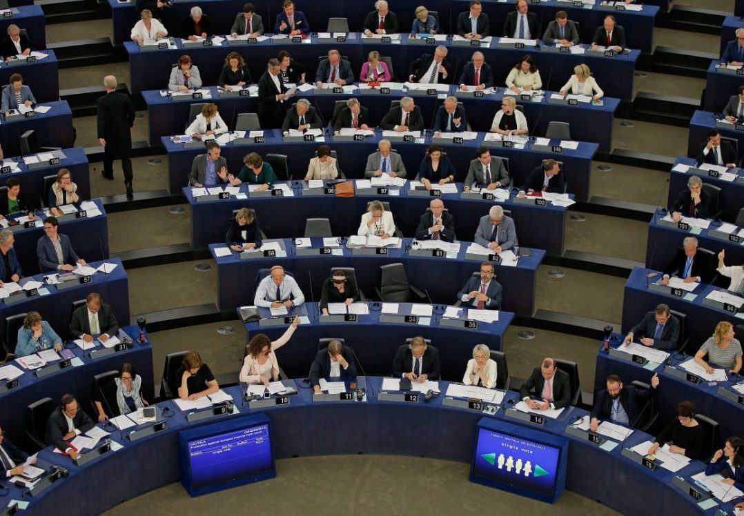 Європарламент представив перший прогноз підсумків виборів