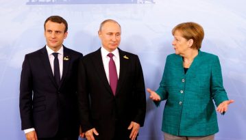 Меркель і Макрон поговорили з Путіним про Мінські домовленості