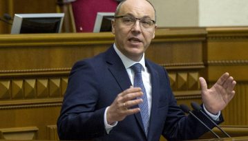 Указ Зеленського про розпуск парламенту оскаржать у Конституційному суді