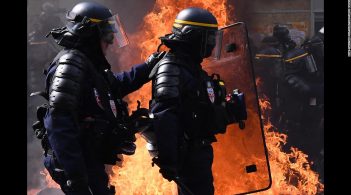 Тиждень у призмі: Коломойський, шашлики Зеленського та нове співіснування з Путіним у світових фотознімках
