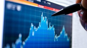 GDP in 2019 will slow down to 2.7 %