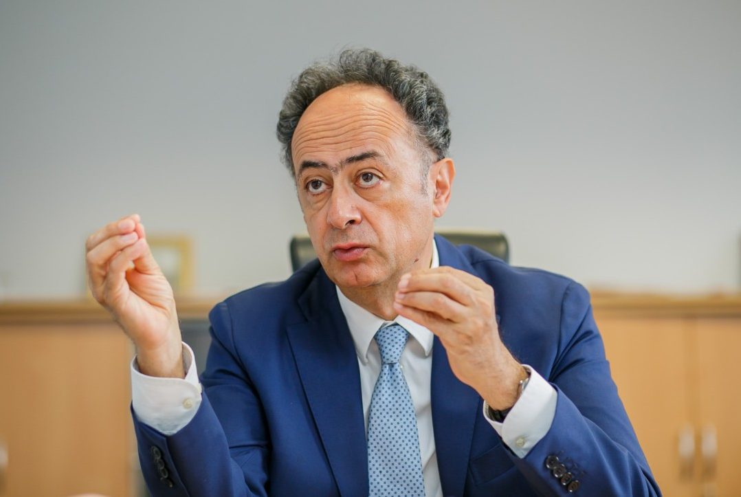 Посол ЄС: Київ не використав 8 млрд євро допомоги від Євросоюзу