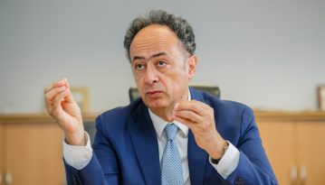 Посол ЄС: Київ не використав 8 млрд євро допомоги від Євросоюзу
