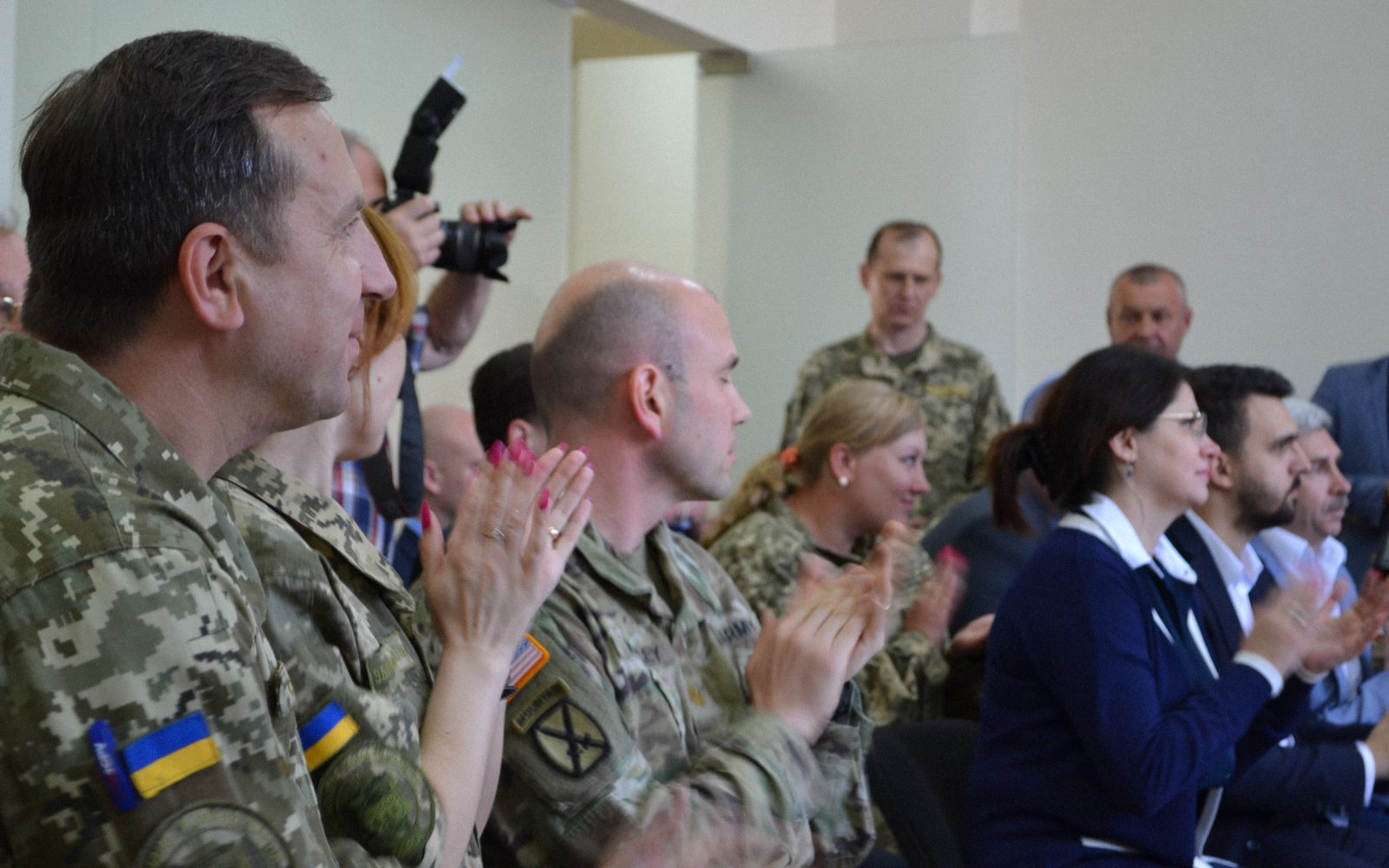 Повернутися до мирного життя: в Одесі відкрили центр психологічної реабілітації ветеранів