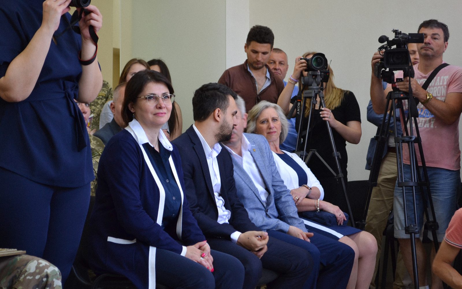 Повернутися до мирного життя: в Одесі відкрили центр психологічної реабілітації ветеранів
