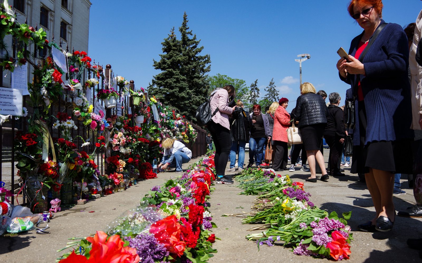 Роковини трагедії в Одесі: акції проходять спокійно і під контролем поліції (фото)