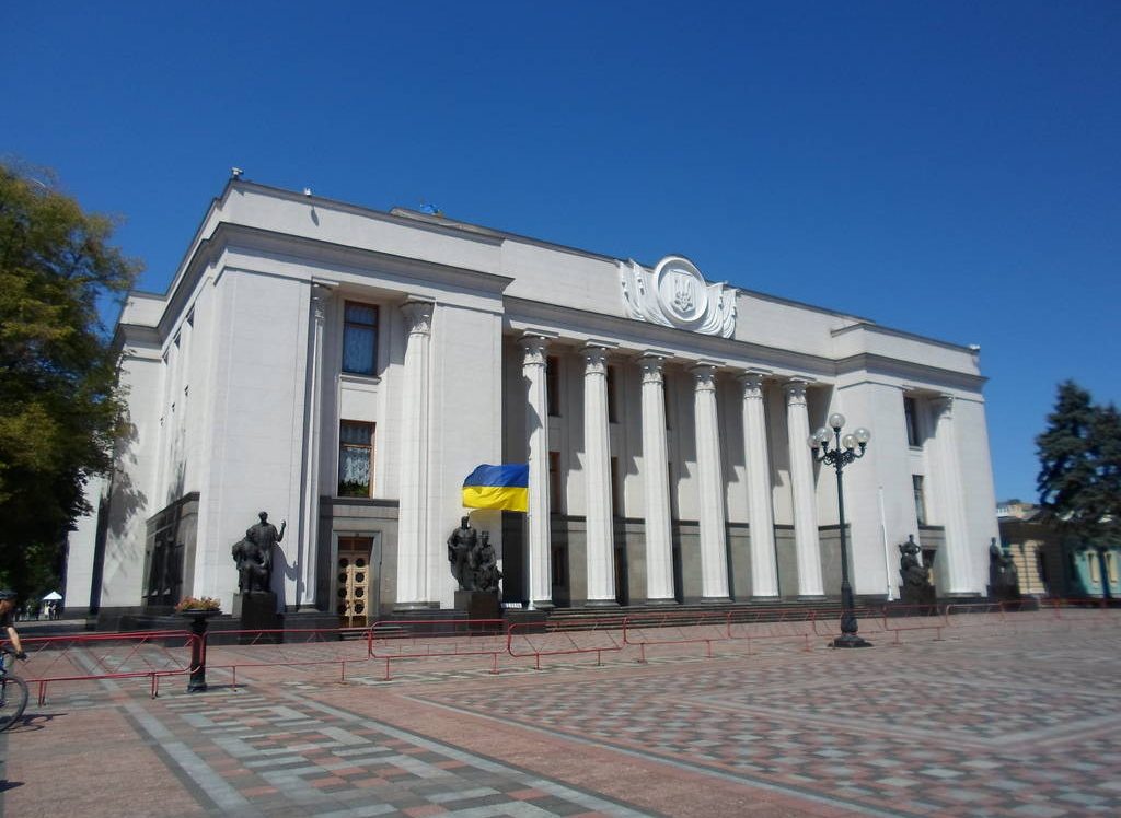 В Україні стартувала виборча кампанія в Раду