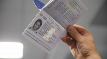 В Україні відновили видачу біометричних документів