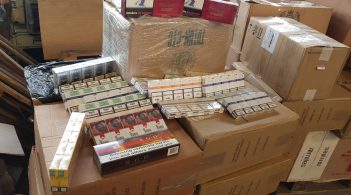 На волинському кордоні затримали 5 вантажівок із цигарками на 240 тис. дол.
