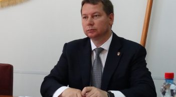The Security Service of Ukraine conducted searches at the house of the ex-head of the Kherson Regional State Administration Hordieyev, who is suspected of the murder of Handziuk