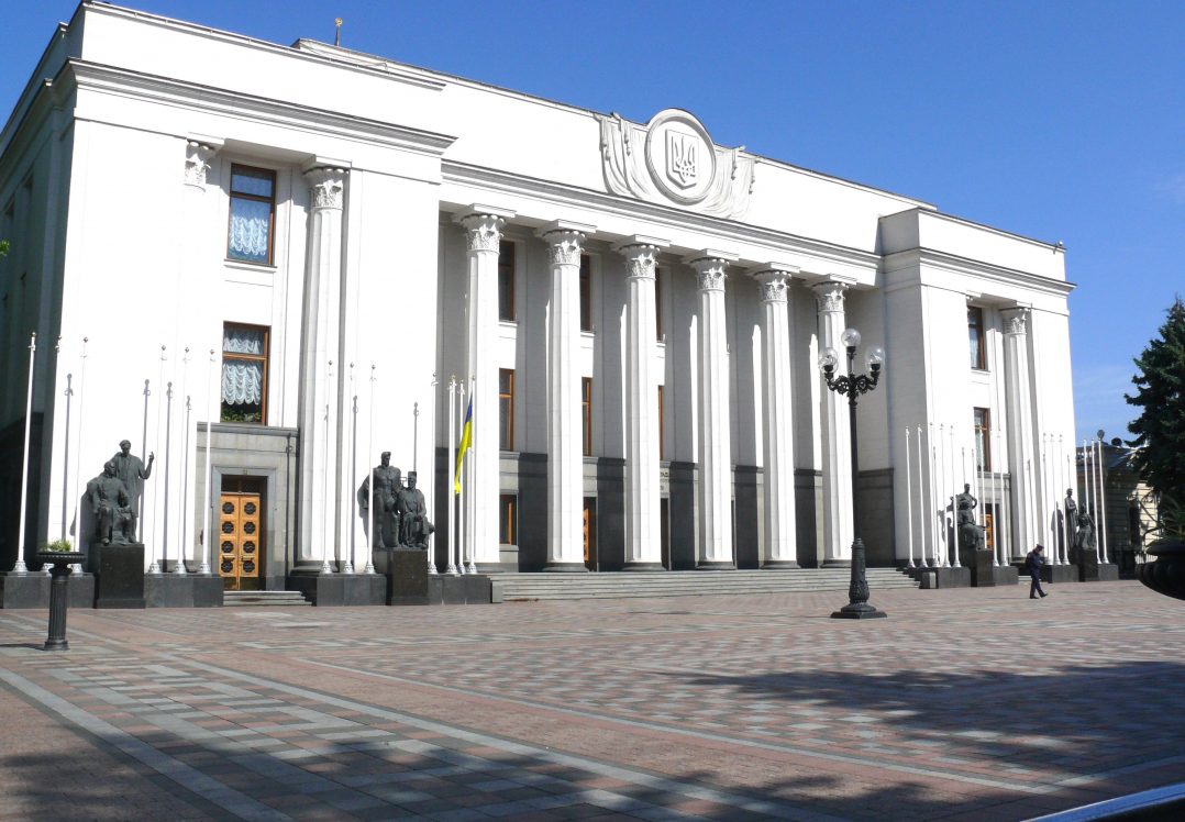 Шанси потрапити у Раду мають п'ять партій