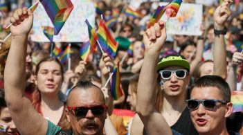 More than 8000 people took part in the March of Equality 2019 – the organizers