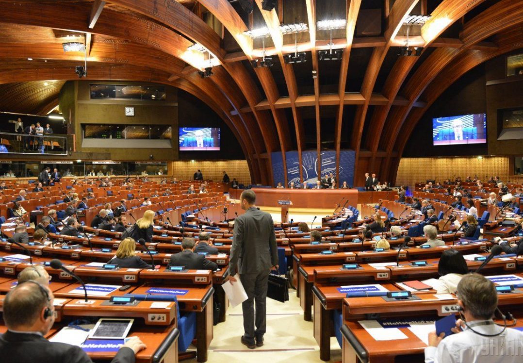 Європа пригріє змію. В ПАРЄ розпростерли обійми для Росії