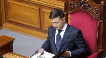 Зеленський розширив структуру АП посадами своїх помічників і представників