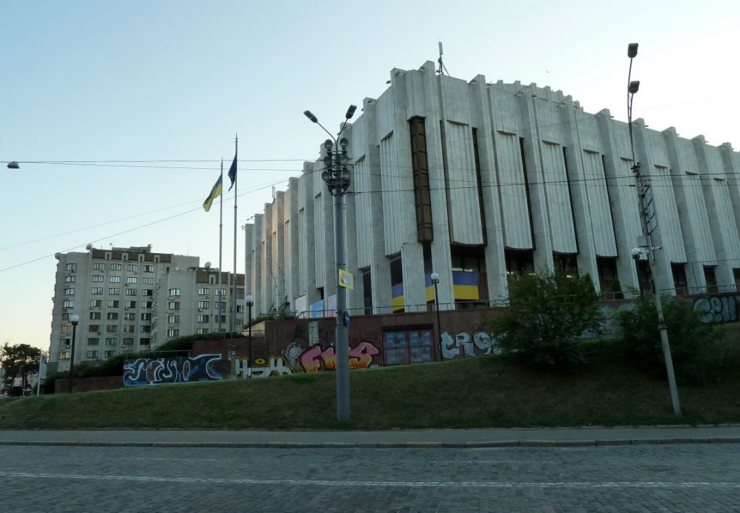 Зеленський вирішив переїхати з АП до Українського дому на Хрещатику