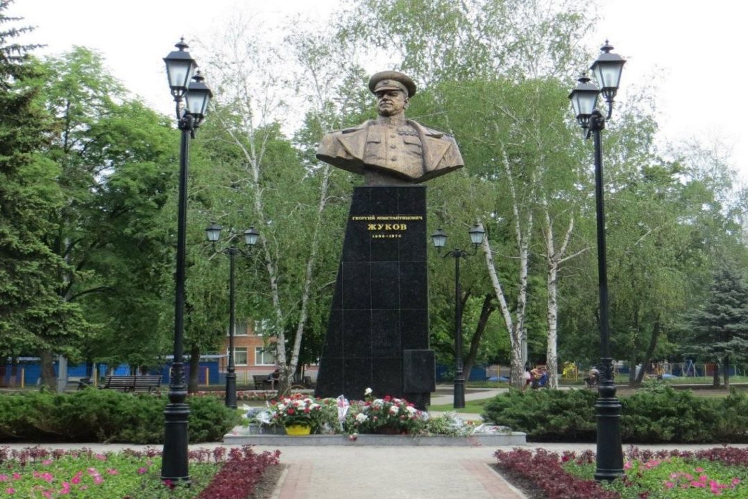 У Харкові повернули проспекту ім'я маршала Жукова