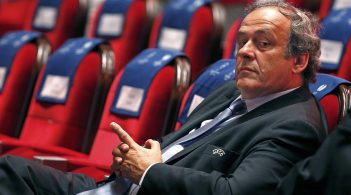Екс-президента УЄФА Платіні взяли під варту