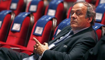 Екс-президента УЄФА Платіні взяли під варту