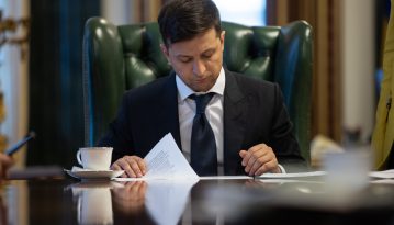 Президент Зеленський звільнив 15 губернаторів