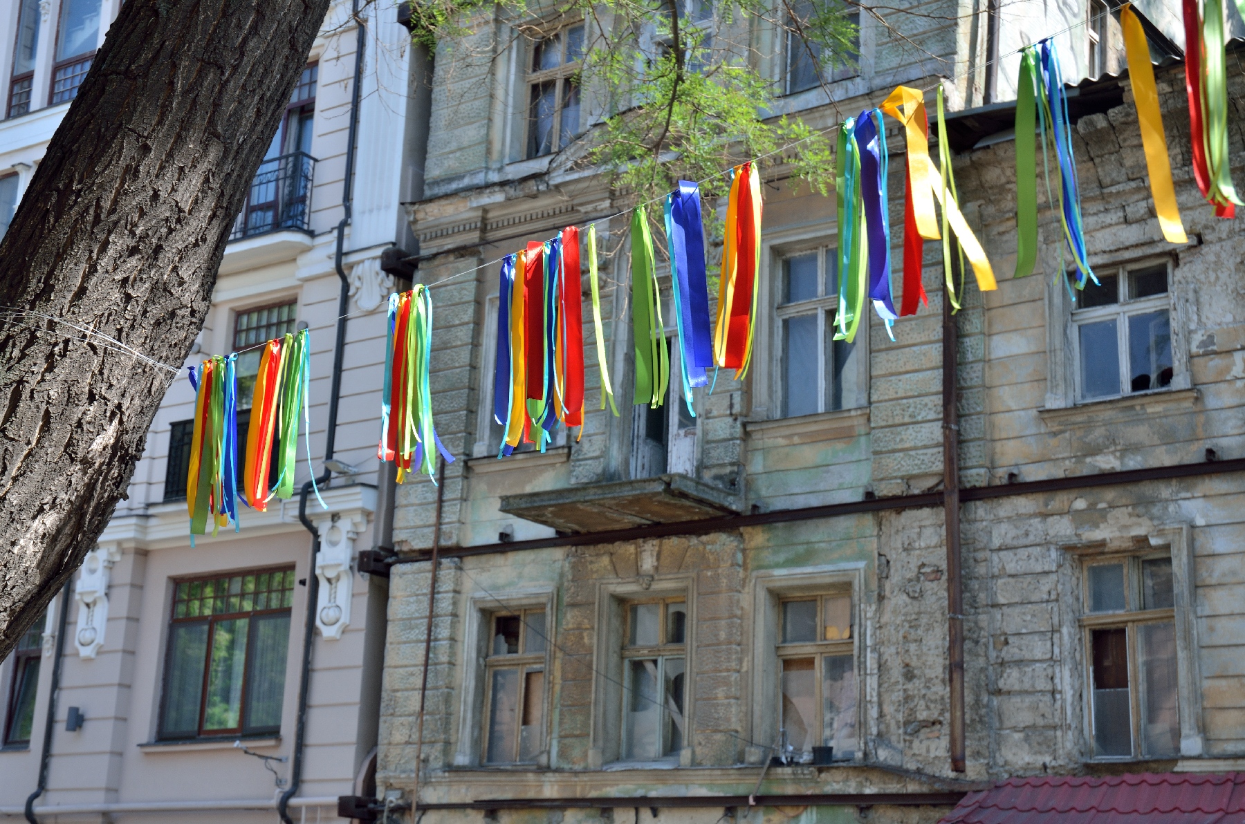 Театральний: провулок п’яти театрів та одного цирку