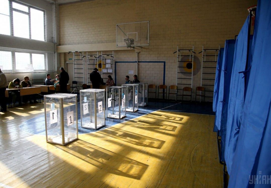 В Україні вже проголосували більше третини виборців