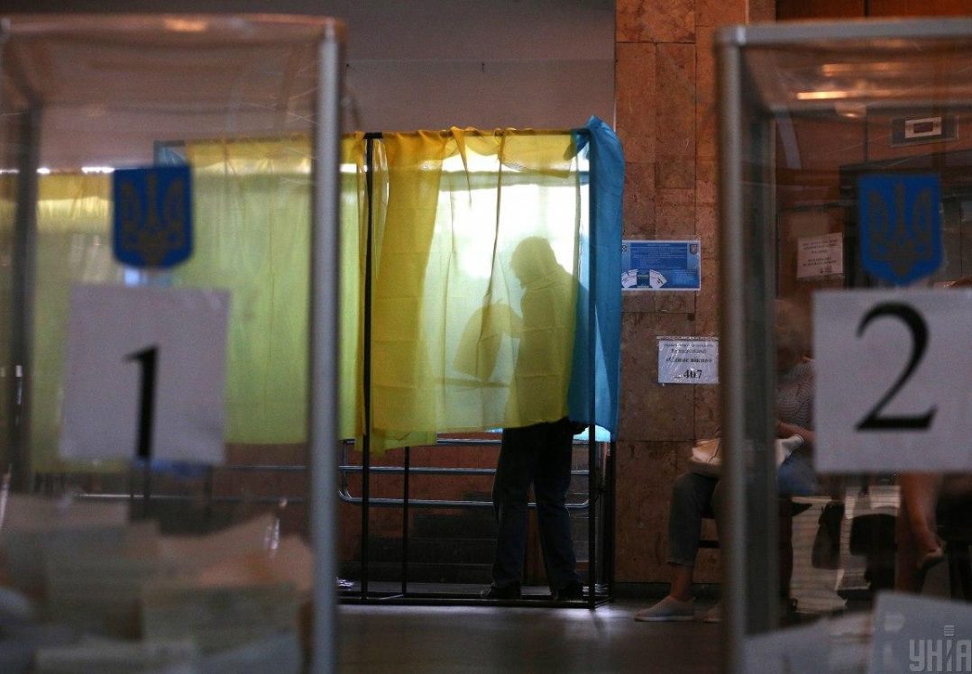 ЦВК опрацювала майже 25 % протоколів, у Раду проходять п'ять партій