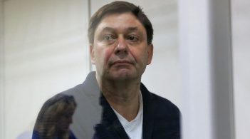Суд у Києві залишив головного редактора «РИА Новости» Вишинського під вартою