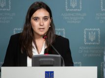 Прокуратура вдруге надіслала в Офіс президента запит щодо Мендель